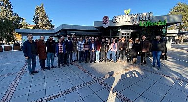 Başkan Büyükkılıç, Erzurum Devlet Tiyatrosu sanatçıları ile bir araya geldi
