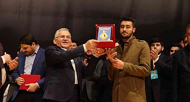 Başkan Büyükkılıç, Kuran-I Kerim'i Güzel Okuma Yarışması'nda gençlerle buluştu