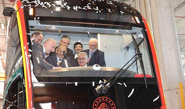 Başkan Büyükkılıç: "Yeni tramvay ağımız Kayseri'mize çok yakıştı"