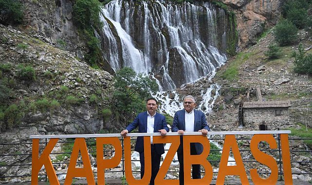 Başkan Büyükkılıç'tan 2022 yılında 16 ilçeye 100 ziyaret