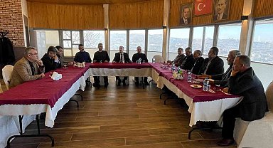 Başkan Özdoğan, muhtarlarla bir araya geldi