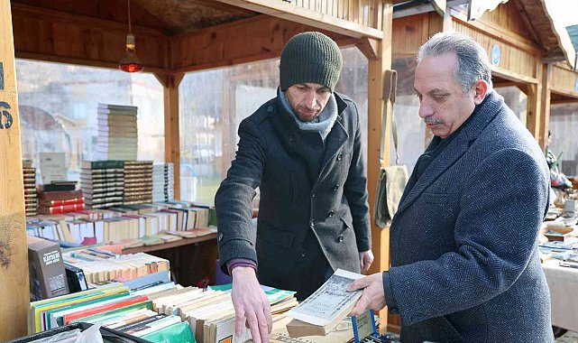 Başkan Yalçın yılın ilk antika pazarında