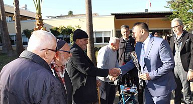 Başkan Yılmaz, huzurevi sakinlerinin yeni yılını kutladı