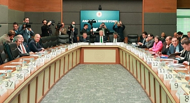 Başörtüsü teklifi komisyonda kabul edildi... Evlilik Birliliği yeniden tanımlandı