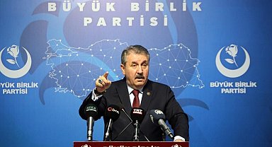 BBP lideri Destici: " Dokunulmazlıkların kaldırılması konusunda endişe duymadıklarını ifade etmesi tam bir ironidir"
