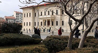 Bir yıl arayla çekilen farklı görüntüler yaşanan kuraklığı gözler önüne serdi