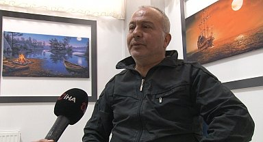 Bülent Ecevit'e yazar kasa atan esnaf: "Yine olsa yine yaparım"