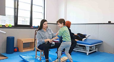 Büyükşehir'in Engelsiz Yaşam Merkezi'nde yüzler gülüyor