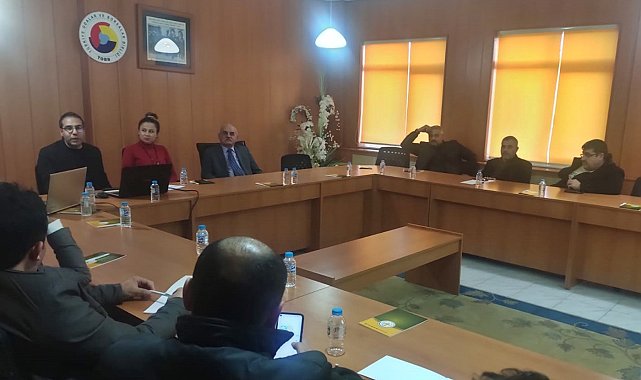 ÇAKÜ'den Çankırı Ticaret Borsası üyelerine liderlik eğitimi