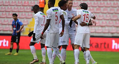 Clinton N'Jie gol sayısını 3'e yükseltti