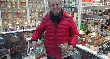 Çoğalan hastalıklar işlerini arttırdı, ama bu durumdan memnun değil