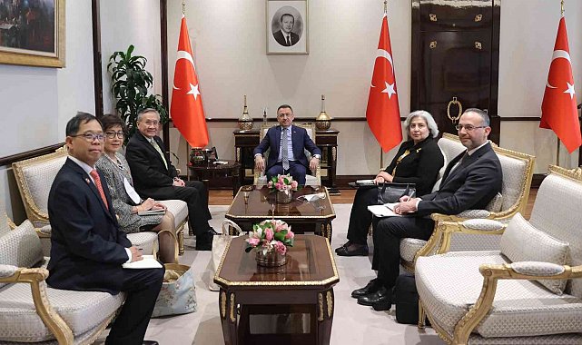 Cumhurbaşkanı Yardımcısı Oktay, Tayland Başbakan Yardımcısı ve Dış İşleri Bakanı Don Pramudwinai'yi kabul etti