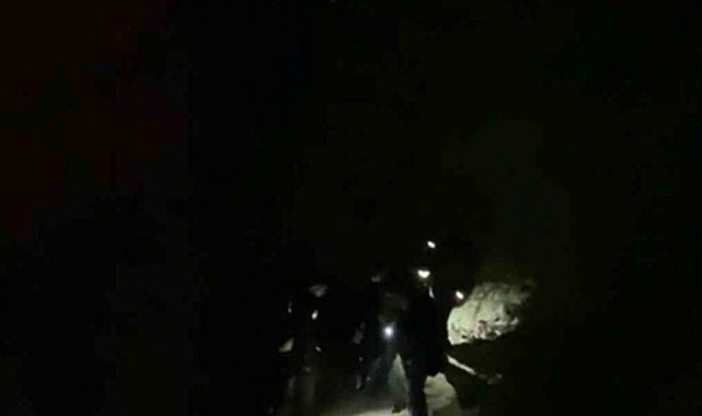 Dereye uçan araç yandı, sürücü hayatını kaybetti