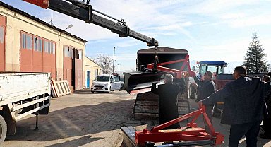 Develi'de Karla Mücadelede Kırsal Mahallelere Ekipman Desteği