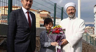 Diyanet İşleri Başkanı Erbaş, Tokat'ta Molla Hüsrev Kur'an Kursu'nu ziyaret etti