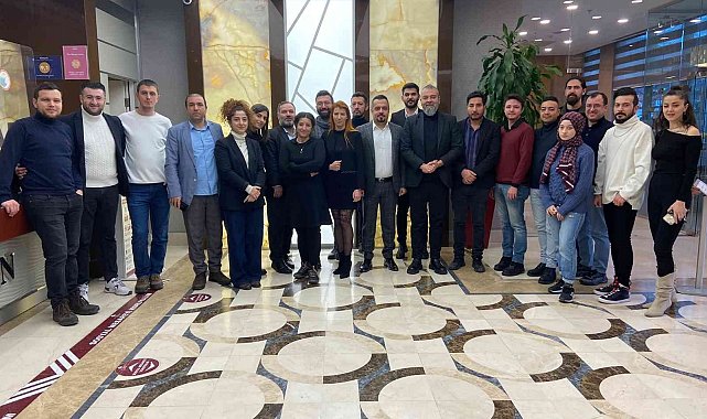 Donas Grubu gazetecilerle bir araya geldi