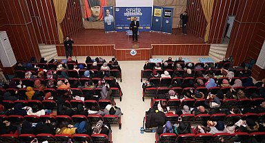 Dursun Ali Erzincanlı ve Hayati İnanç ilçe şehir konferanslarına konuk oldu