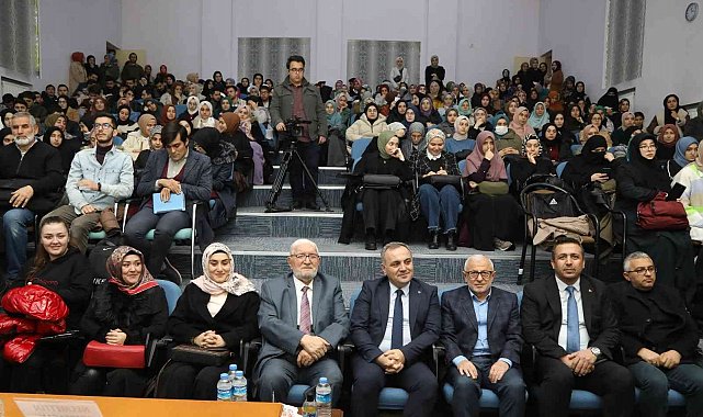 Emekli Diyanet İşleri Başkan Yardımcısı Necmettin Nursaçan, ERÜ'de öğrenciler ile buluştu
