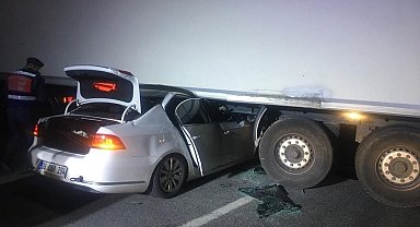 Emekli emniyet müdürü ve oğlunun hayatını kaybettiği kazada tır şoförüne 4 yıl 7 ay hapis