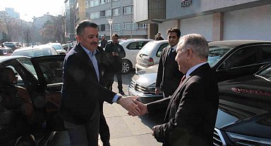 Eski Bakan Pakdemirli'den İhlas Medya Grubu Temsilcisi Kahraman'a ziyaret