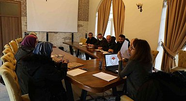 Eskişehir çiftçisine sebze yetiştiriciliği kursu veriliyor