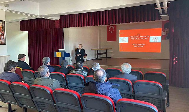 Eskişehir'de Aile Okulu projesiyle 488 muhtara eğitim verildi