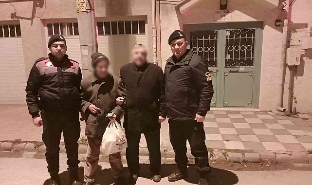 Evinden uzaklaşan zihinsel engelli şahıs abisine teslim edildi