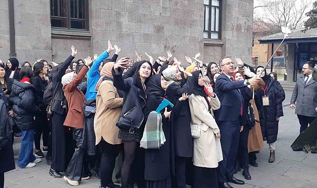 Gençlik ve Spor Bakanı Kasapoğlu, Diplomat Akademi Kampı'nın açılış programına katıldı