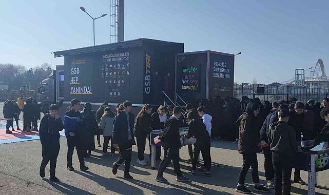 Gençlik ve Spor Bakanlığı'nın tırı Gölbaşı'nda gençlerle buluştu