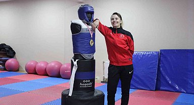 Gülsena Karakuyulu'dan 136. madalya