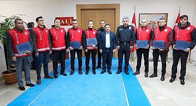 Güven timleri 1 haftada 2 bin 35 şahsı sorguladı, aranan 6 şahsı yakaladı