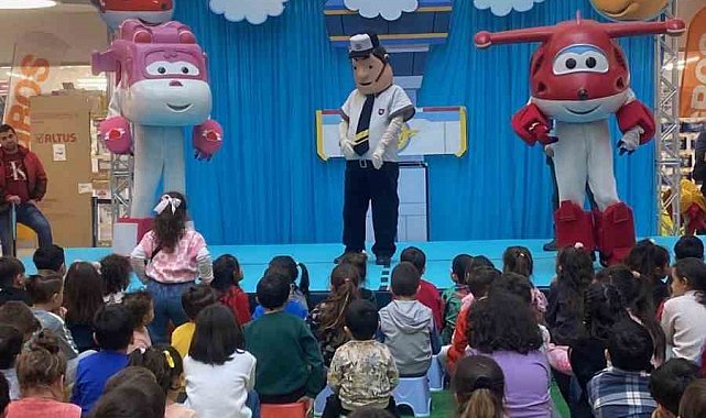 Harika Kanatlar Tuna Life Center'da sahne aldı
