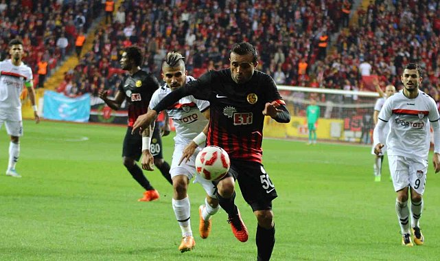 Hürriyet Gücer'den Eskişehirspor için kritik imza