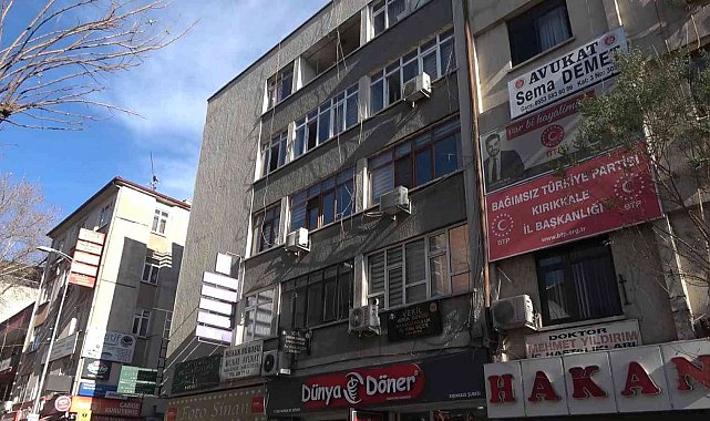 İş merkezinin 3. katından düşen yaşlı adam hayatını kaybetti