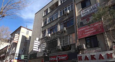 İş merkezinin 3. katından düşen yaşlı adam hayatını kaybetti