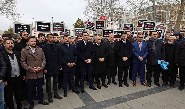 İsveç'te Kur'an-ı Kerim'in Yakılması Yahyalı'da Protesto Edildi