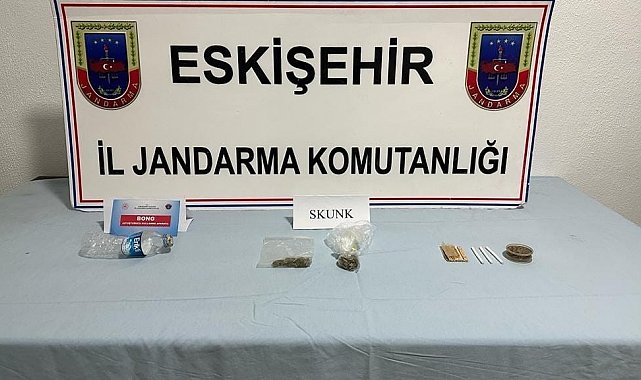 Jandarma ekiplerinden uyuşturucu madde satıcılarına operasyon