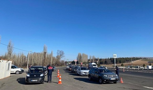 Jandarma ekiplerinden yılbaşı denetimi