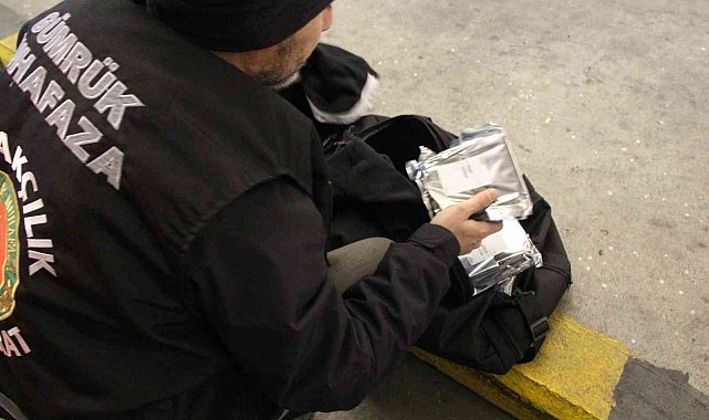 Kapıkule'de bin 312 adet kaçak hard disk ele geçirildi