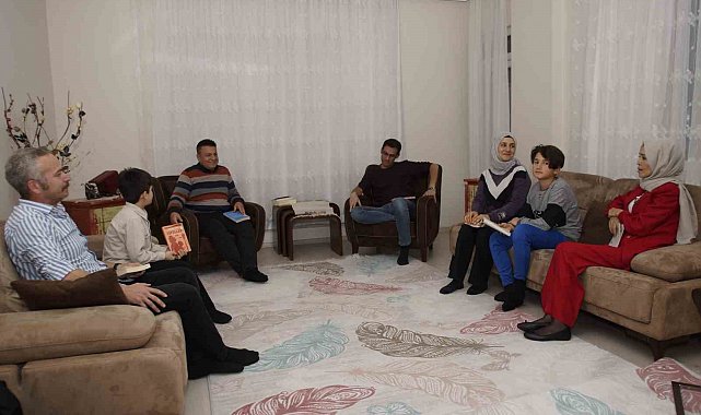 Karaman'da "Çay koy geliyoruz, birlikte okuyoruz'' projesi