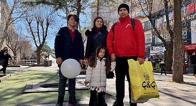 Karnesini alan park ve oyun alanlarını doldurdu