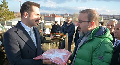 Kıbrıs gazisi toprağa verildi