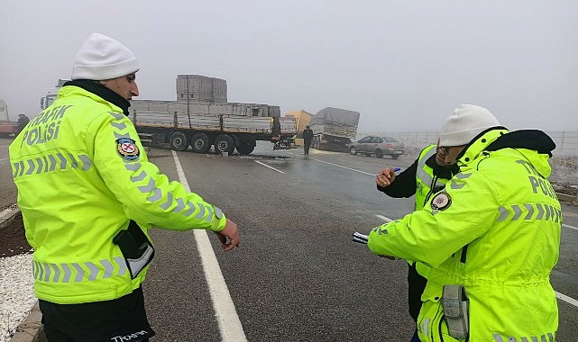 Kırşehir'de 15 araç birbirine girdi: 2 ölü, 2'si ağır 12 yaralı