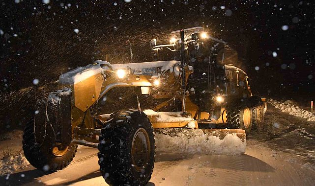 Konya Büyükşehir 31 ilçede kar ve buzlanmaya karşı görev başında