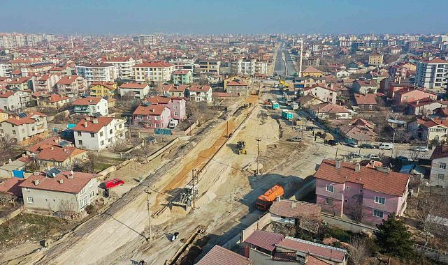 Konya'da Alparslan Türkeş Caddesinde çalışmalar sürüyor
