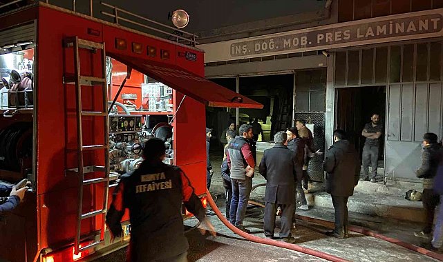 Konya'da mobilya atölyesinde yangın