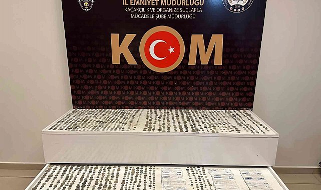 Konya'da polisin durdurduğu araçtan bin 460 adet sikke çıktı