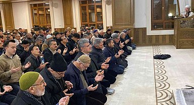 Kulu'da Regaib Kandili'nde camiler doldu taştı