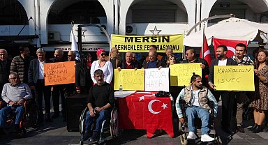 Kur'an-ı Kerim yakılmasına Mersin'den tepki