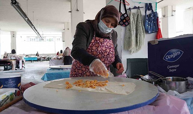 Maharetli kadınlar üretip kazanıyor